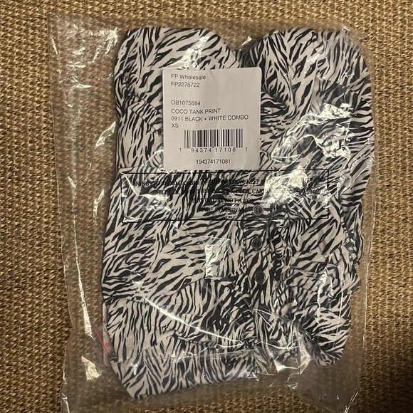 Free People Tank Top - Picture 3 of 4